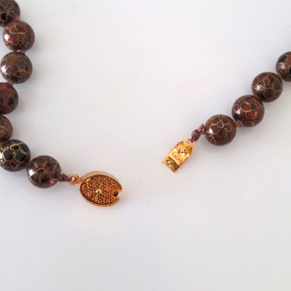 Beaded necklace - Picture 5 of 6